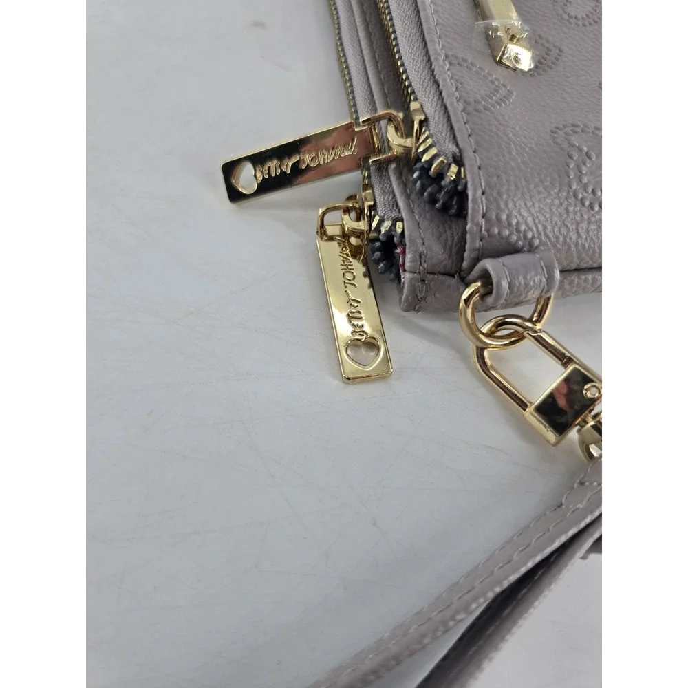 Betsey Johnson Double Zip‎ Pouch Wristlet - Gray With Embossed Hearts